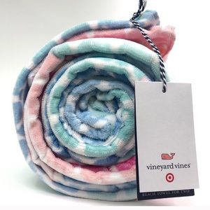 Vineyard Vines super beach towel